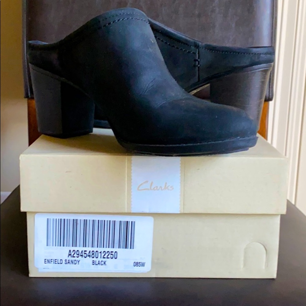 Clarks Women’s Enfield Sandy Mule Black Clog